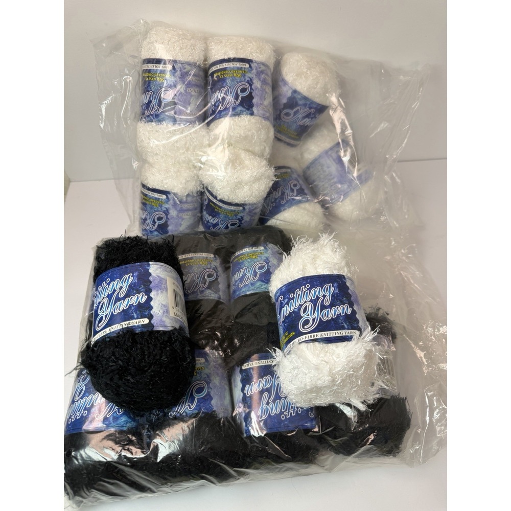 Knitting Yarn 100% Polyester Micro-fiber Black & White Eyelash Fuzzy Yarn Lot 16